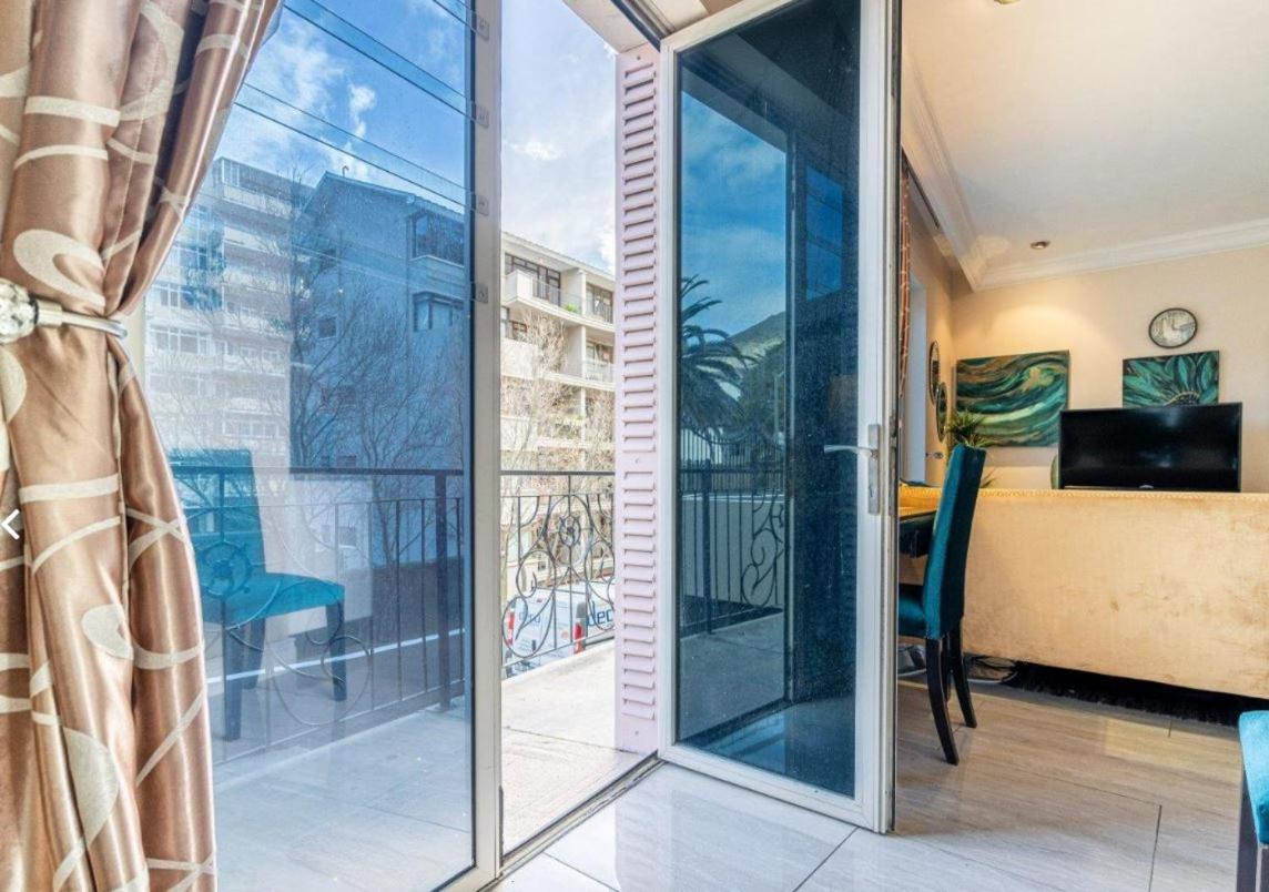 Luxury Apartment, Near V&A Waterfront And Cpt Stadium Fokváros Kültér fotó